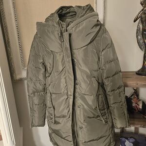 Women's Olive Puffer Jacket